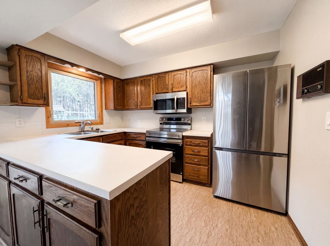 Property photo 2 of 608 Lower Heritage Way