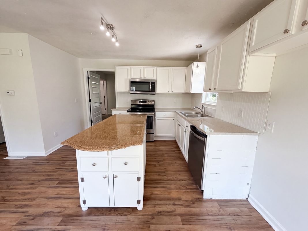 Property photo 2 of 4982 Follansbee Rd