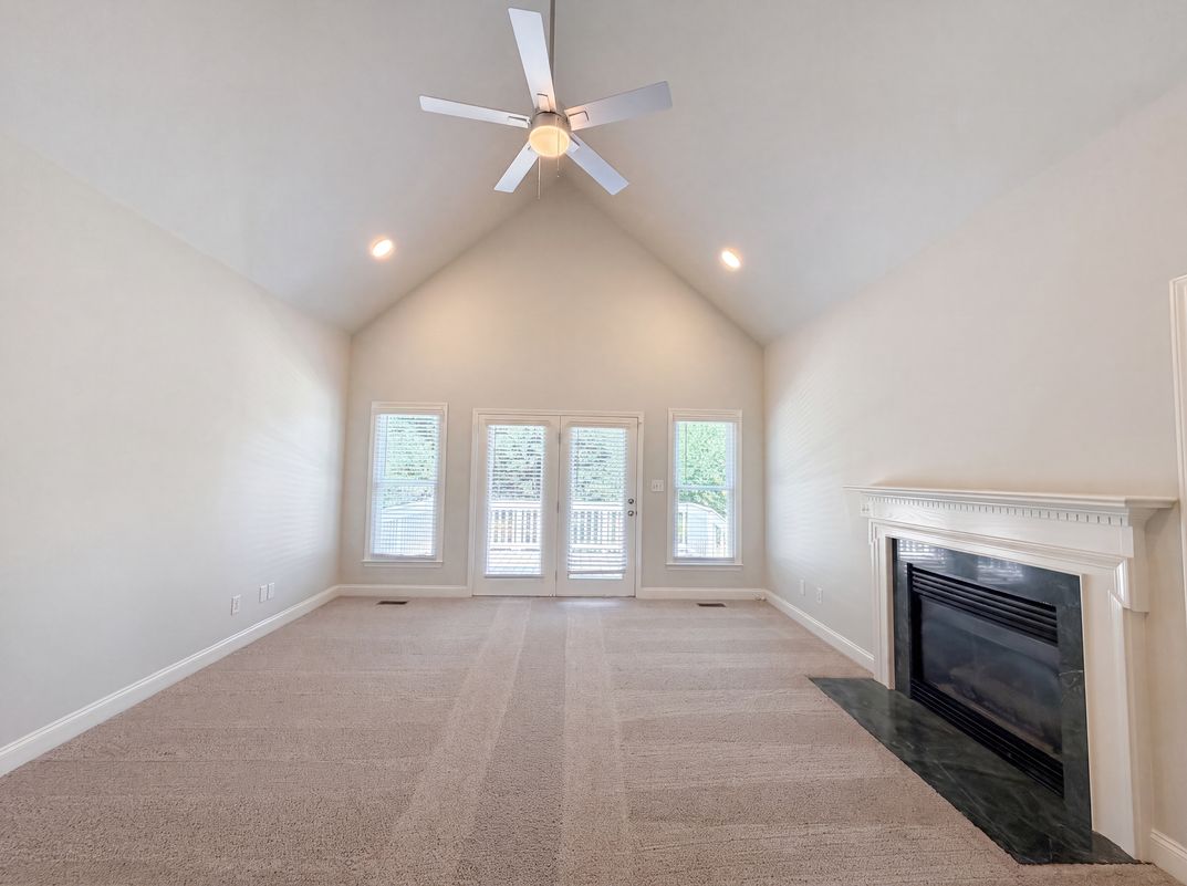 Property photo 3 of 212 Timberlane Dr