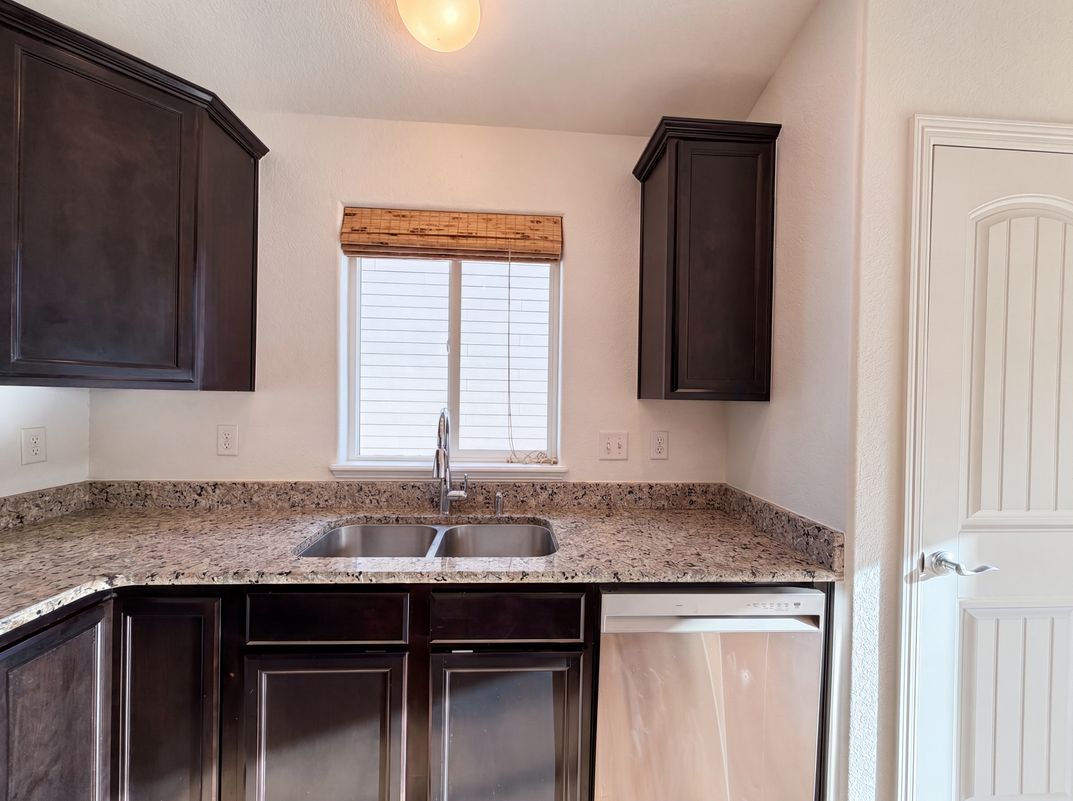 Photo 27 of 47 of 2403 Tabor St, Berthoud, CO