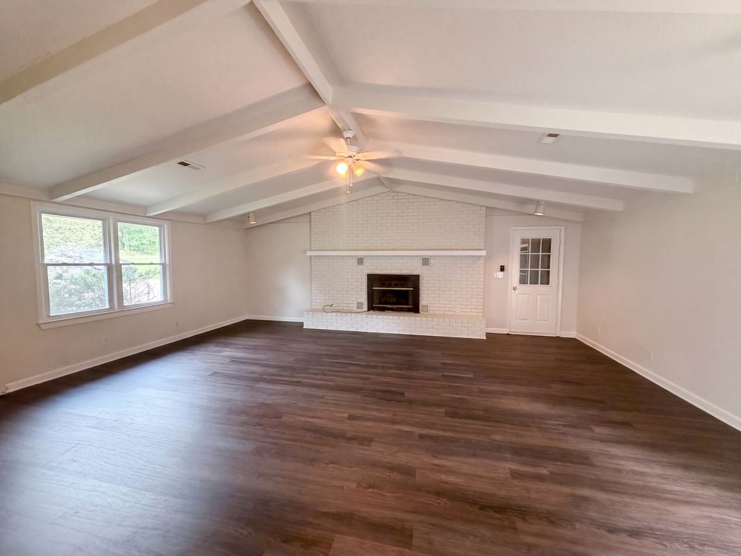 Property photo 3 of 161 Skinner Rd