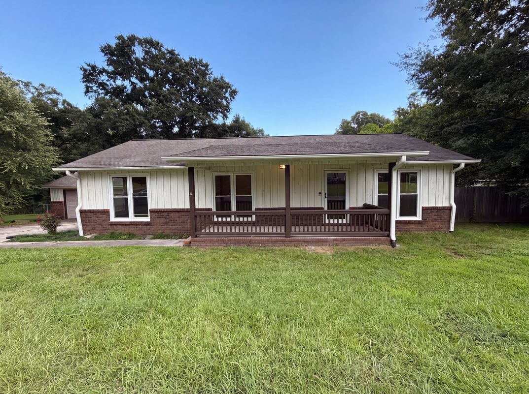 Property photo 1 of 1007 Normandale Dr