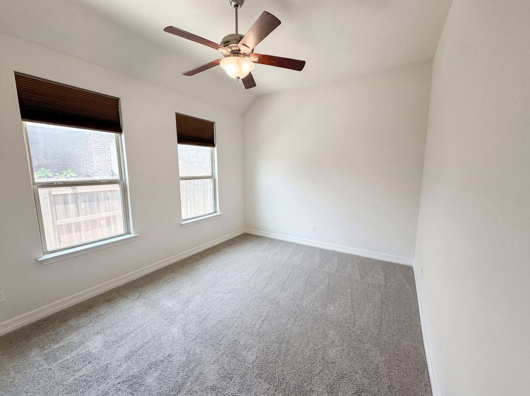 Photo 13 of 19 of 1604 Hollowback Dr, Leander, TX