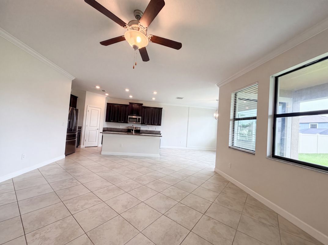 Property photo 3 of 9709 Ivory Dr