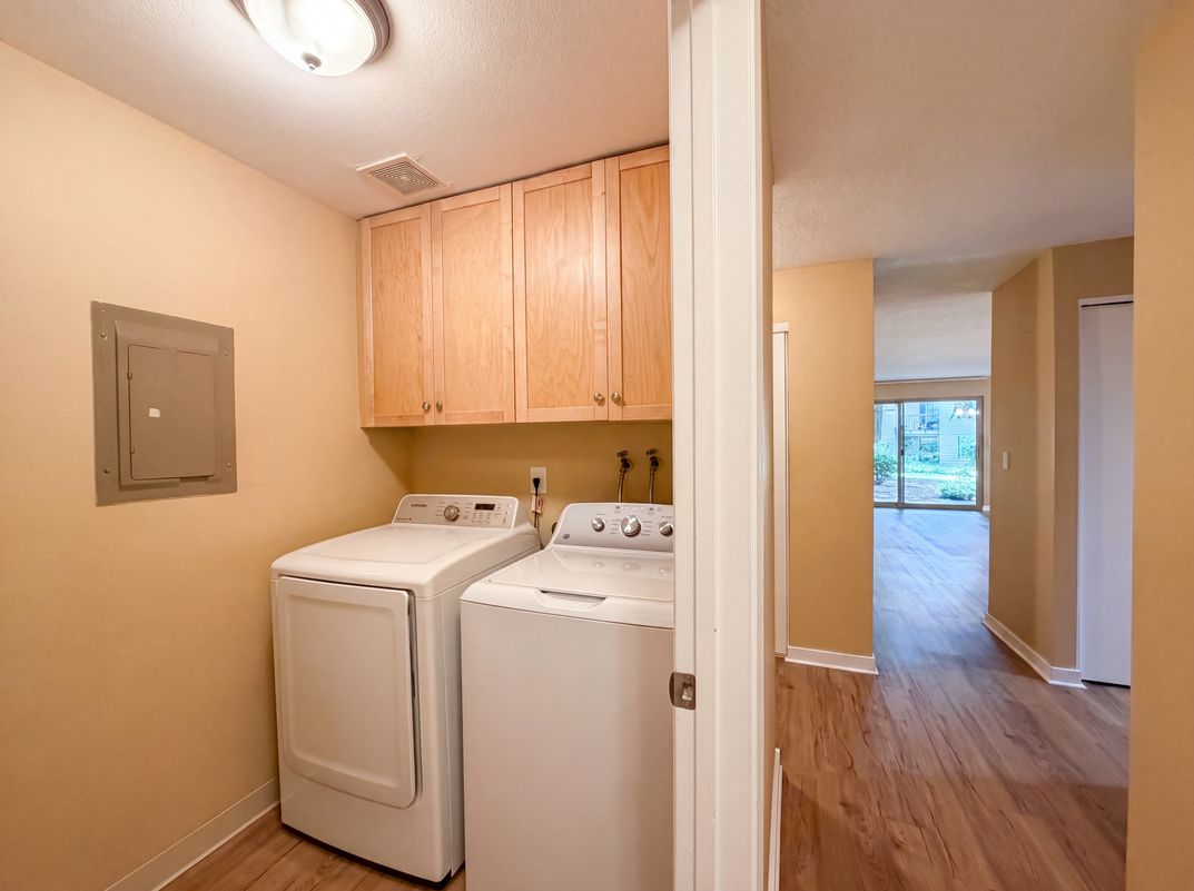 Photo 14 of 20 of 10132 SW Trapper Ter, Beaverton, OR
