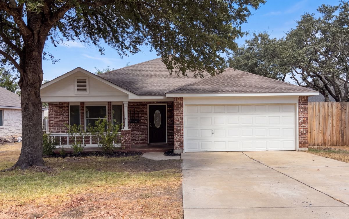 Property photo 1 of 16712 Shipshaw River Dr