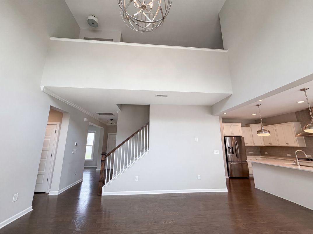 Property photo 3 of 801 Blue Moon Ct