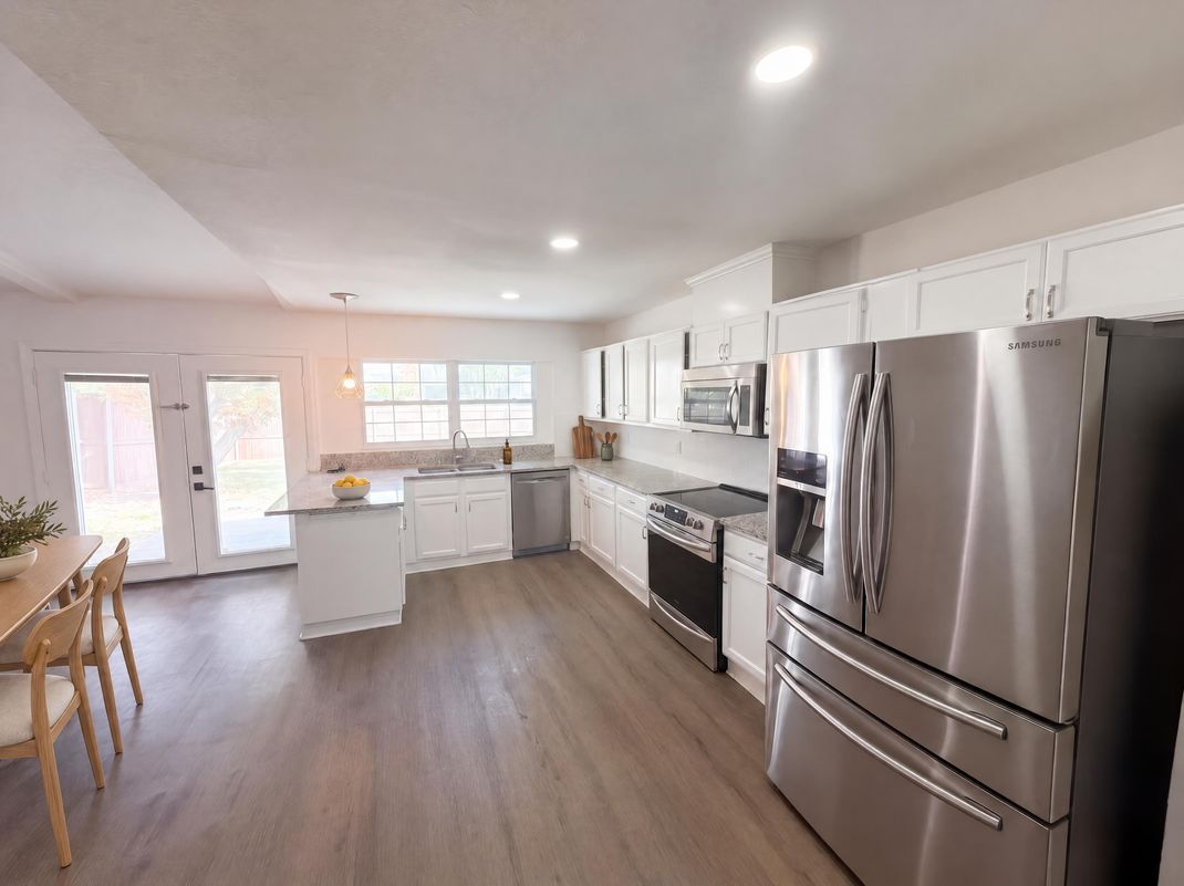 Property photo 2 of 5005 Strickland Ave