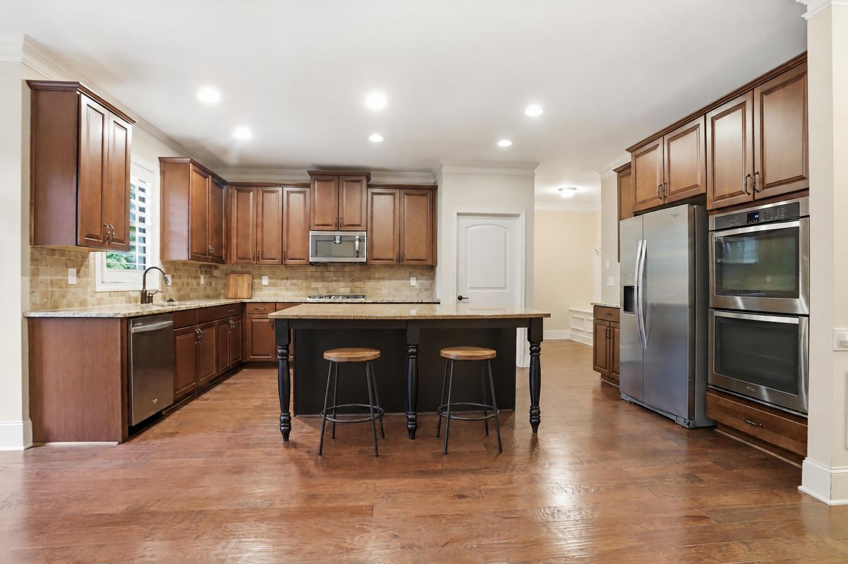 Property photo 2 of 115 Cochran Farms Dr