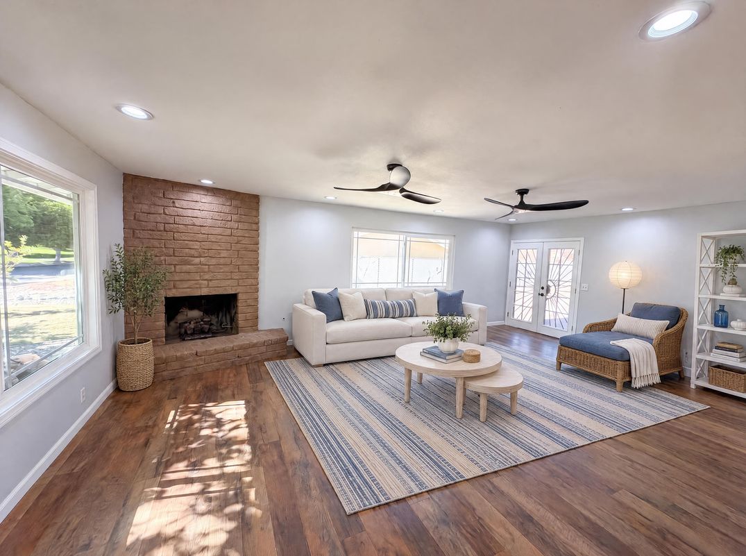 Property photo 3 of 14729 Hartford Ln