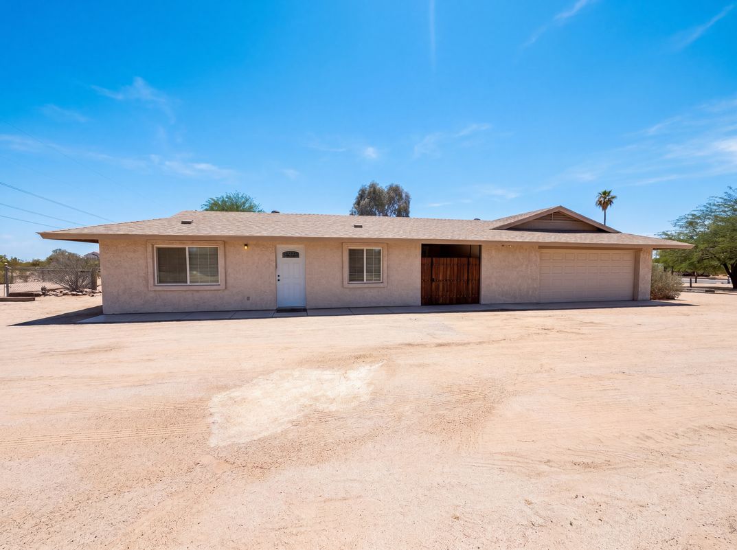 Property photo 1 of 2035 S 227th Ave