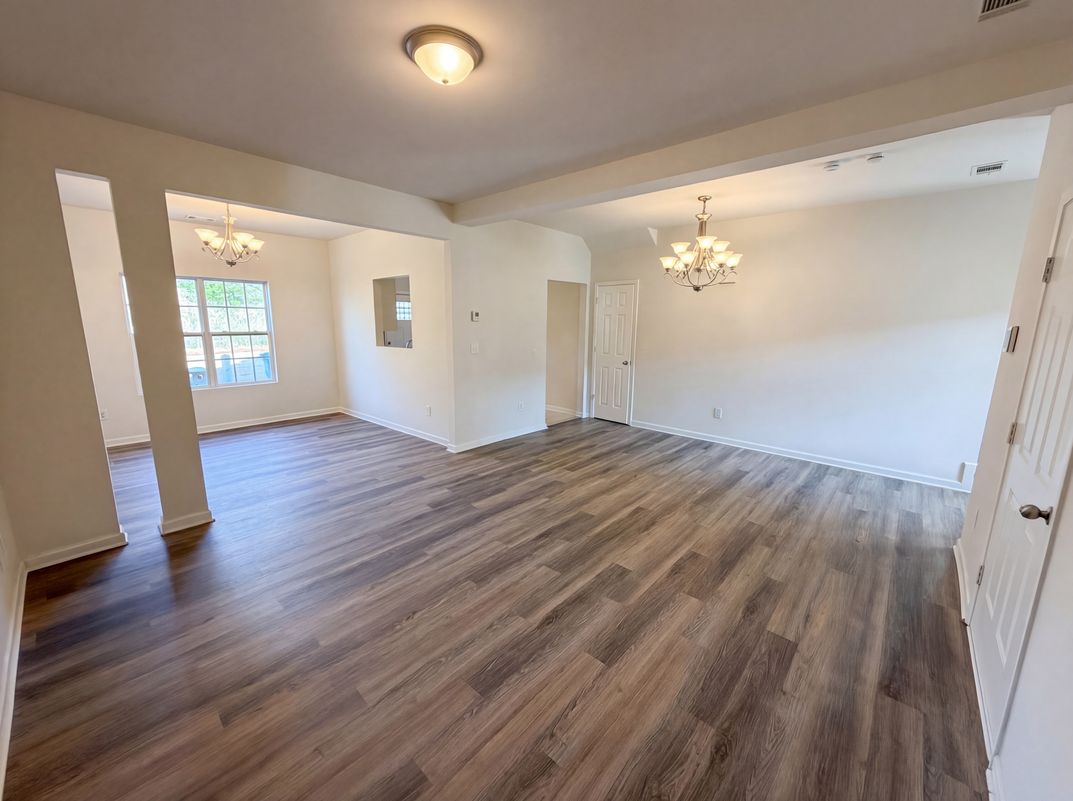 Property photo 3 of 474 Village Way
