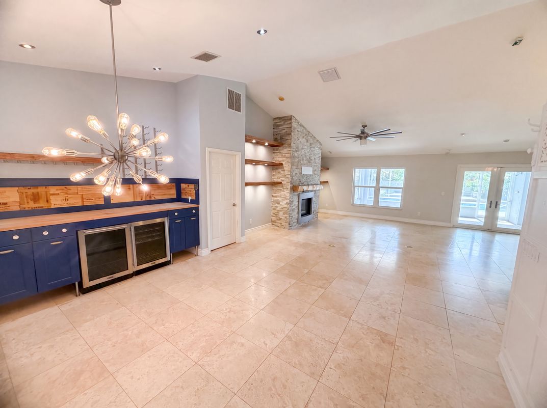 Property photo 3 of 2902 Serenity Cir S