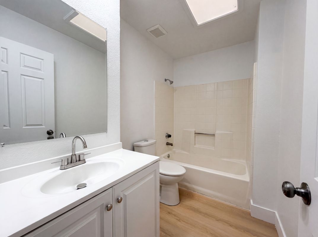 Photo 18 of 25 of 42355 Willeta Ave, Lancaster, CA