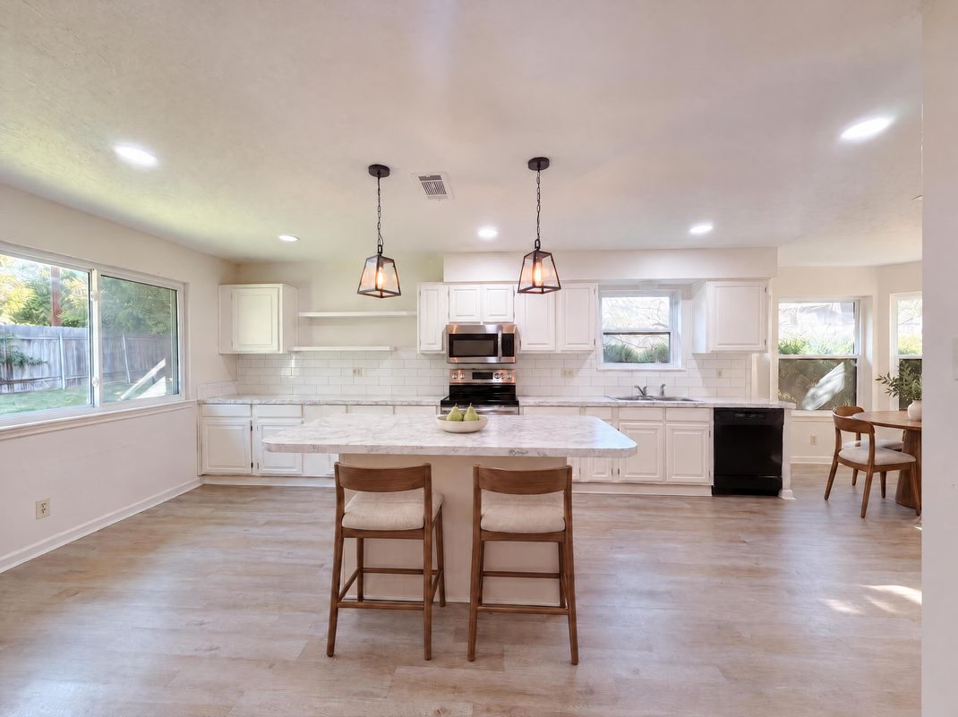 Property photo 2 of 4107 Rock Ct
