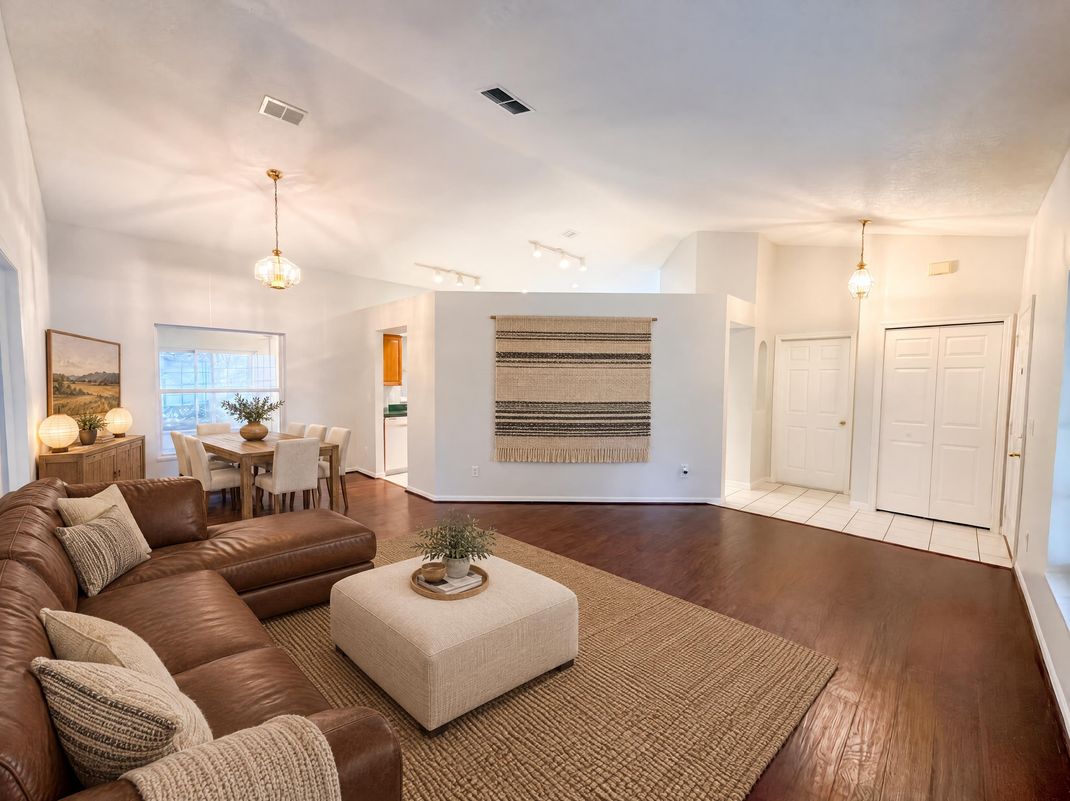 Property photo 3 of 11535 Clair Pl