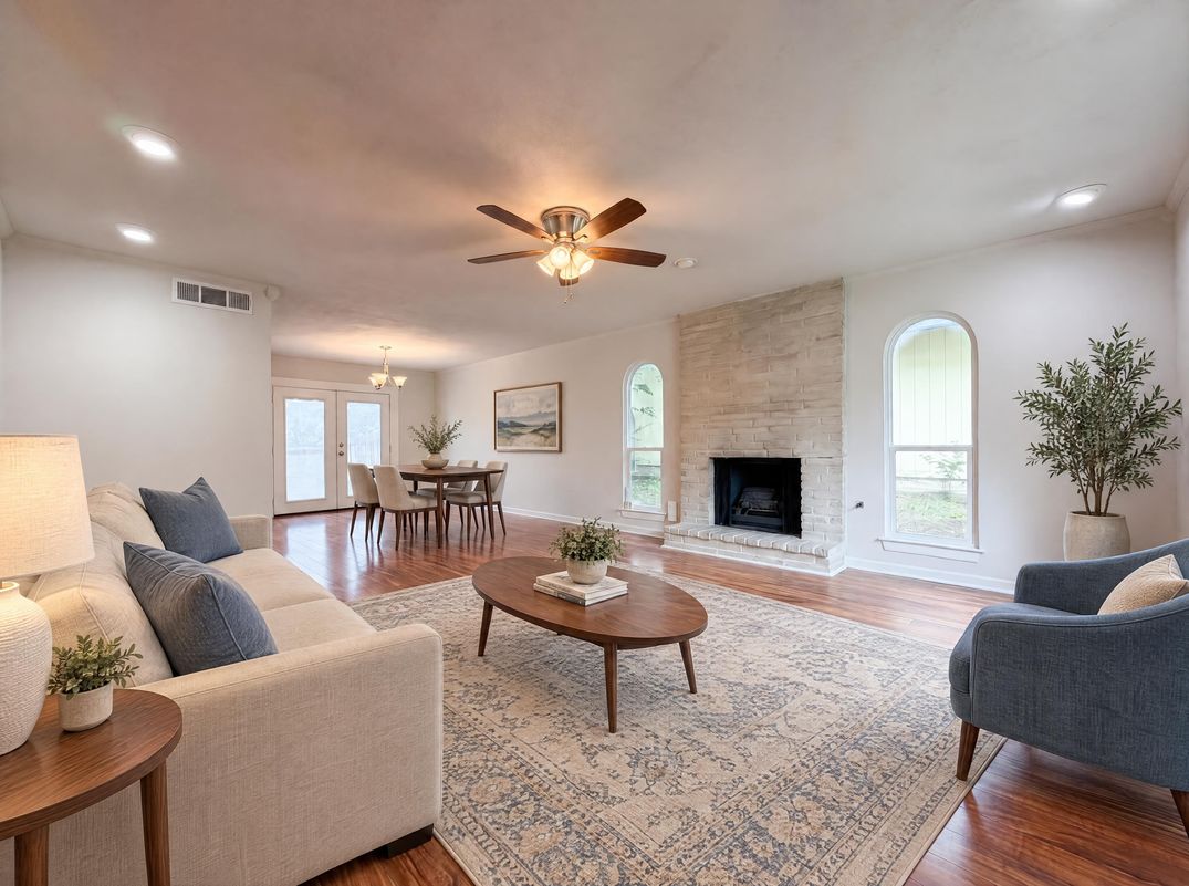 Property photo 3 of 13930 Winding Hl