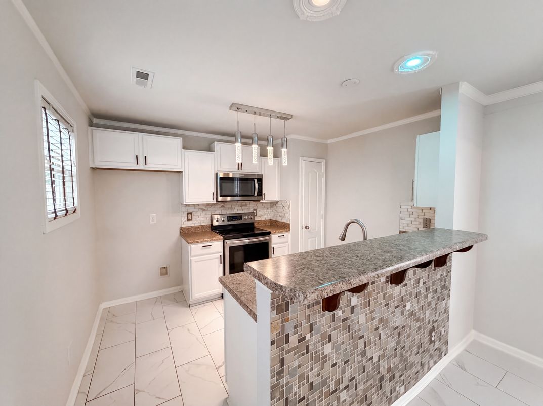 Property photo 2 of 7329 Hidden Creek Dr