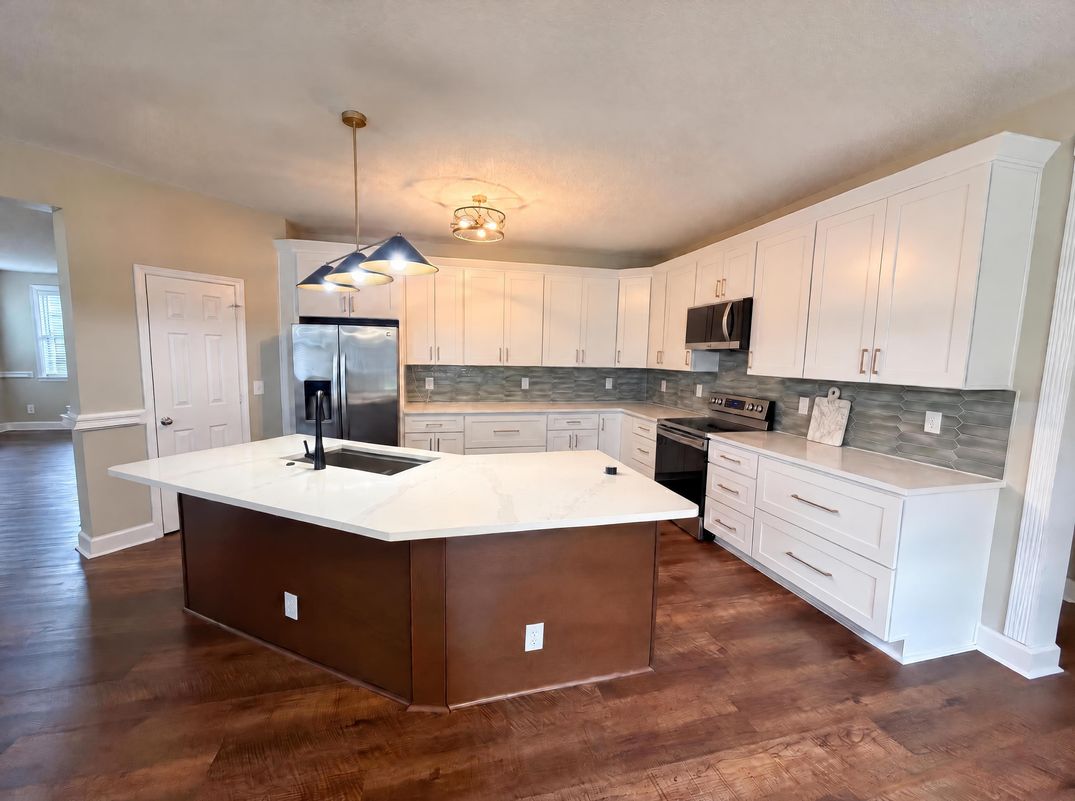 Property photo 2 of 1812 Devonridge Dr