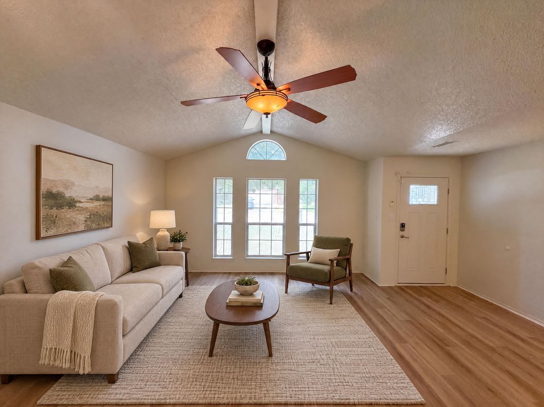 Property photo 3 of 713 Buddy L Dr