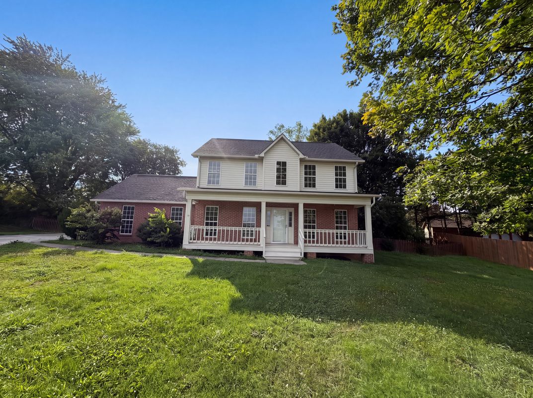 Property photo 1 of 518 Glenfield Cir