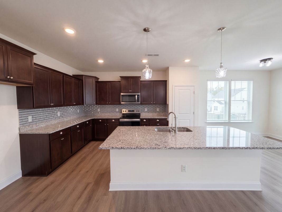 Property photo 3 of 1008 Channel Drop Loop