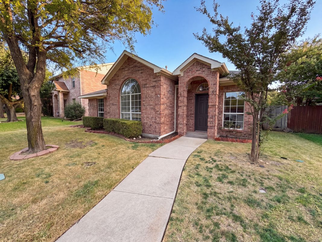 Property photo 1 of 1406 Di Orio Dr