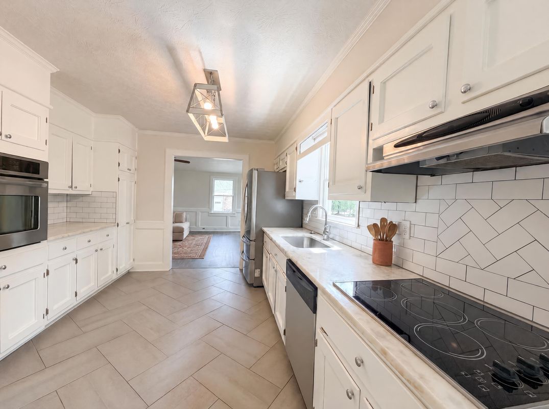 Property photo 2 of 4479 Alpine Ct