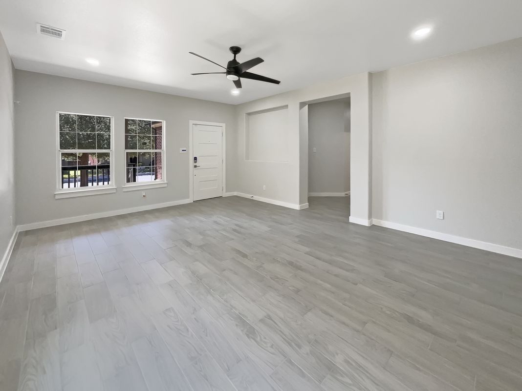 Property photo 3 of 4318 James Bowie