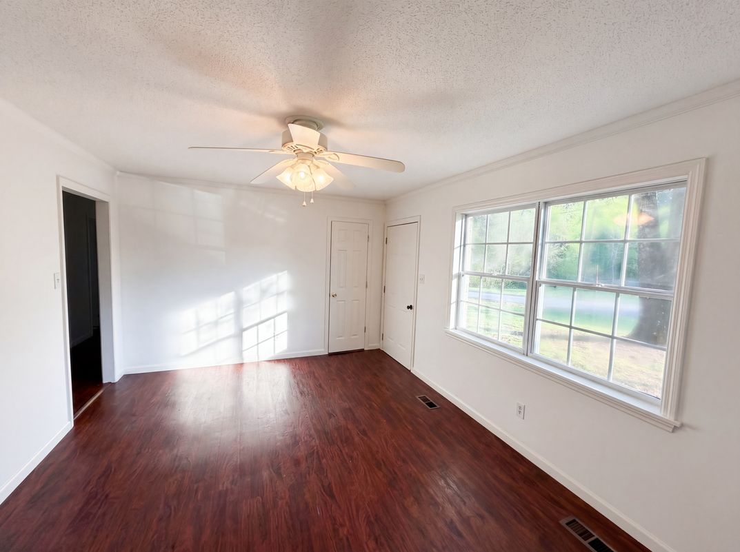 Property photo 3 of 144 Green Shadow Rd SE