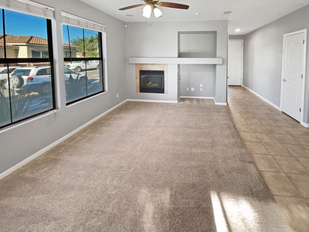Property photo 3 of 13613 W Cypress St