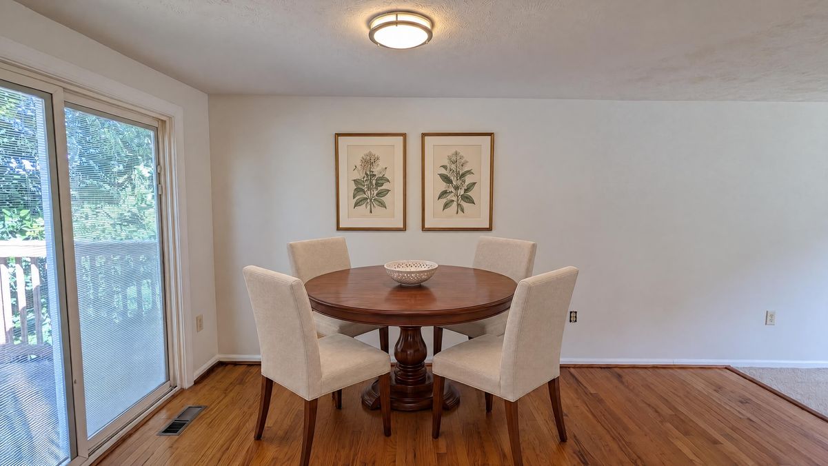 Property photo 3 of 2832 Eagle Trace Ter