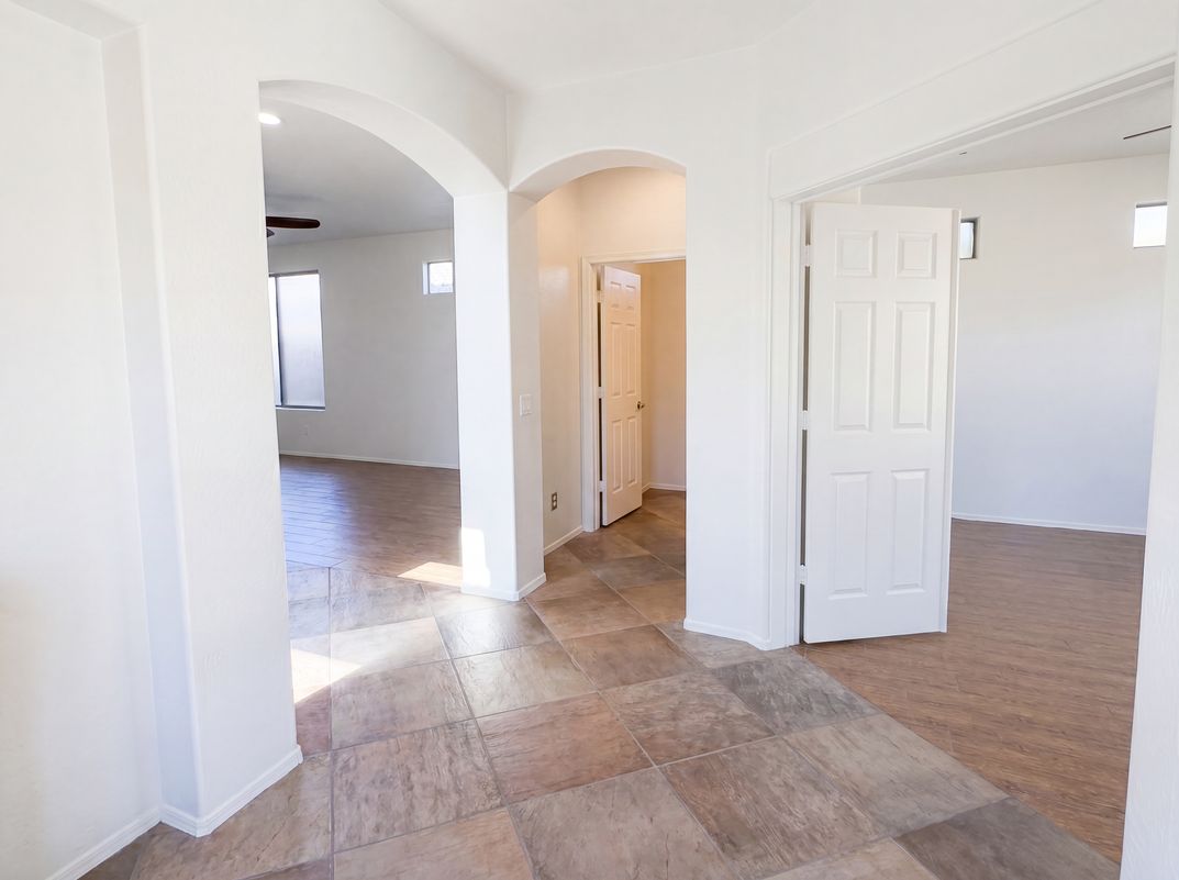 Photo 6 of 40 of 2513 W Florentine Rd, Phoenix, AZ