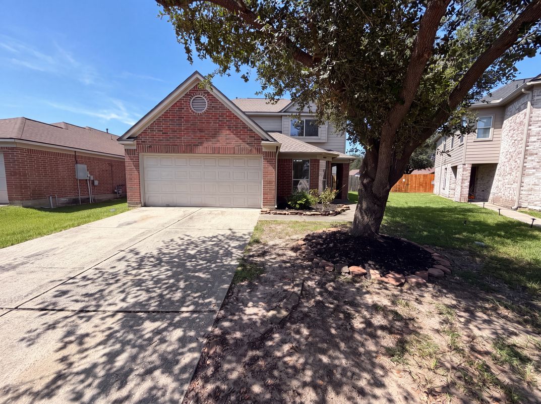 Property photo 1 of 7327 Fox Hall Ln