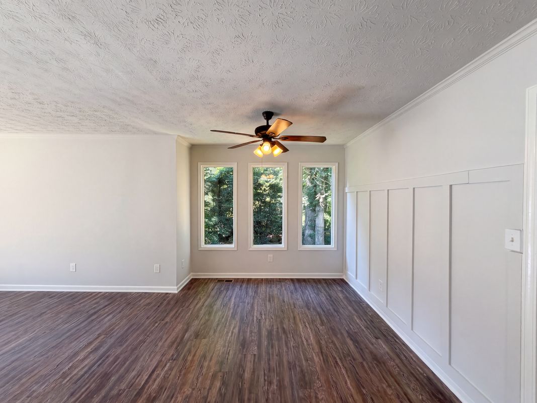 Property photo 3 of 324 Adelene Way