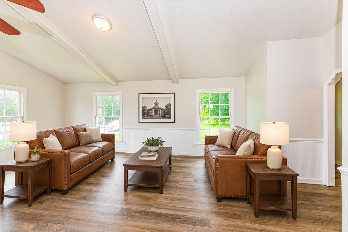 Property photo 3 of 2919 Glebe Rd