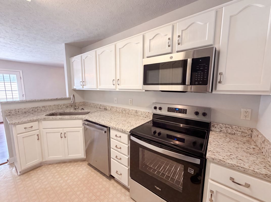 Property photo 2 of 3217 Penn Meade Way