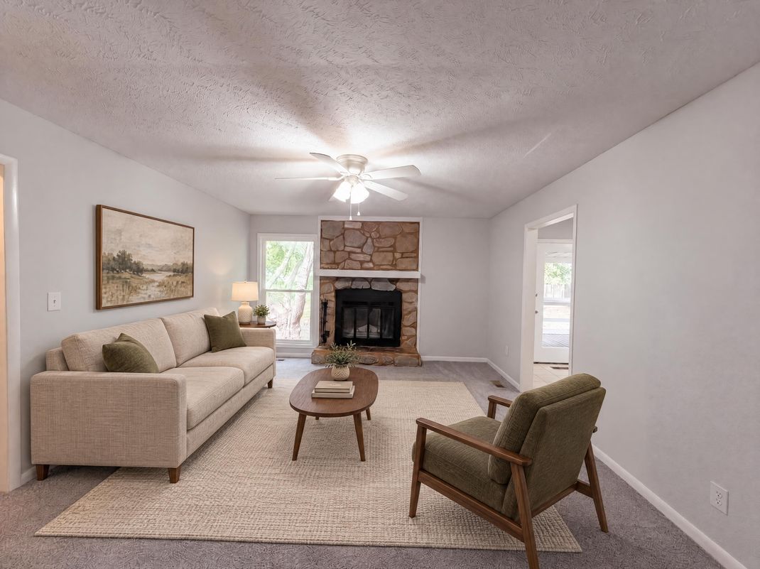 Property photo 2 of 909 Axis Cir