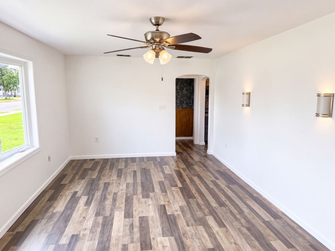 Property photo 3 of 804 F St