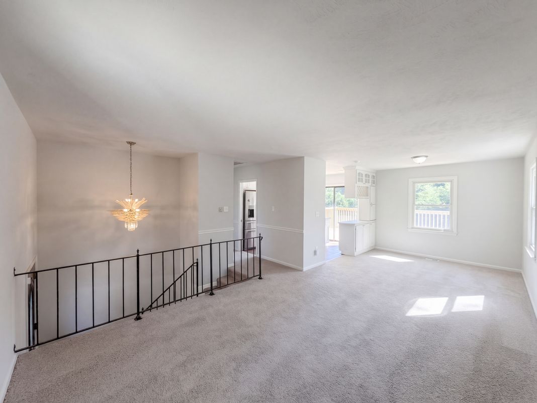 Property photo 3 of 5408 Woodard Ct