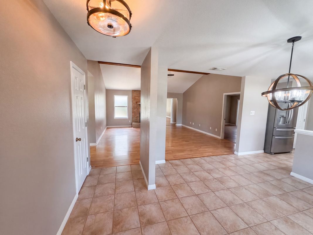 Property photo 3 of 1356 Timberwood Trl