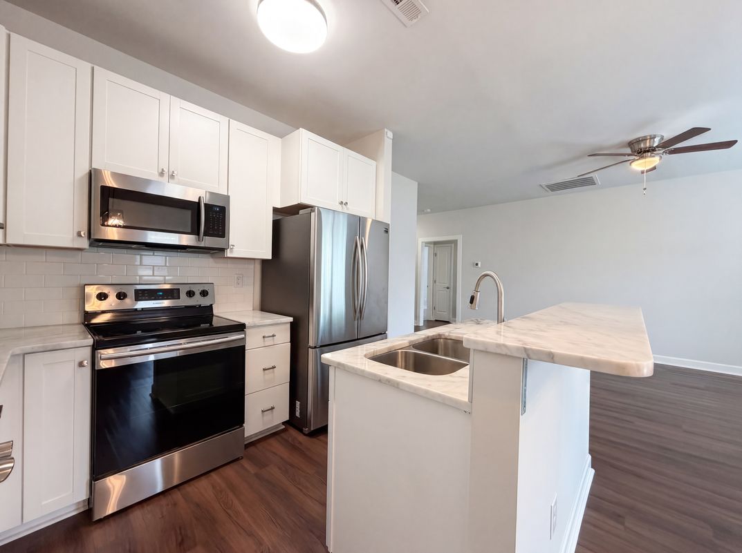 Property photo 2 of 5704 Woodard St