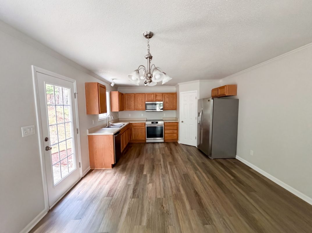 Property photo 2 of 708 Woodgreen Dr