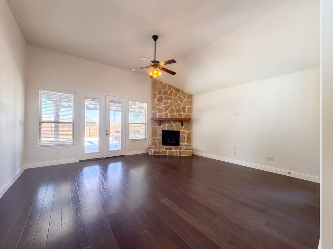 Property photo 3 of 10832 Frost Pl