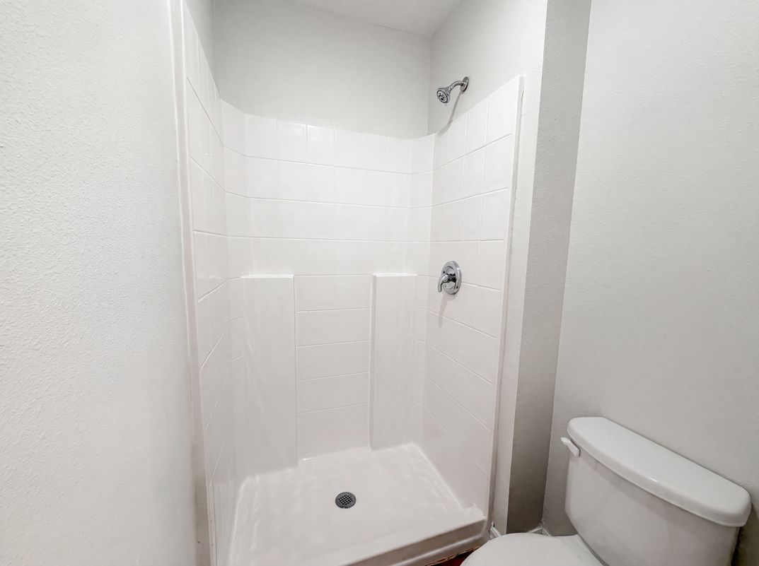Photo 16 of 24 of 1048 Bethpage Rd, Auburndale, FL