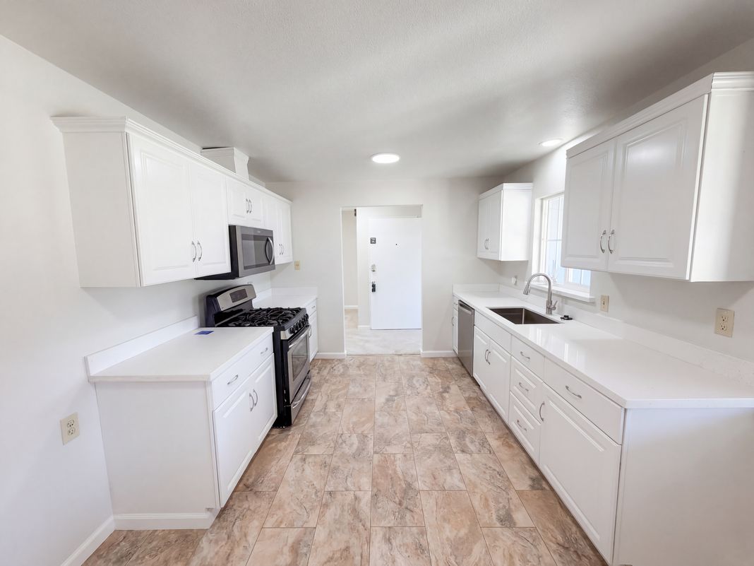 Property photo 2 of 3020 Christina Ave