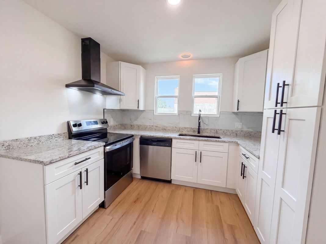 Property photo 2 of 424 Jessie Dr