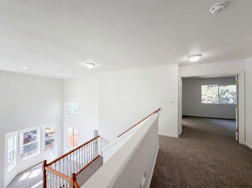 Photo 12 of 27 of 451 NW Yosemite Ter, Beaverton, OR