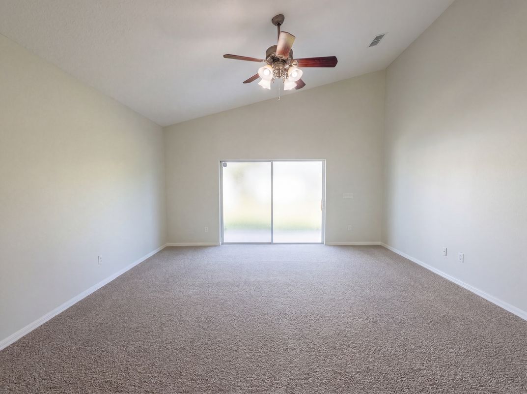 Photo 10 of 25 of 457 Marathon Ln, Sanford, FL