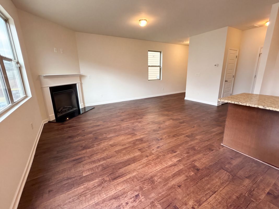 Property photo 3 of 11828 Lovejoy Crossing Blvd